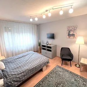 Apartman Pille, Szeged